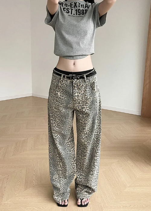 AtomicLook® Oversize Leopard Jeans