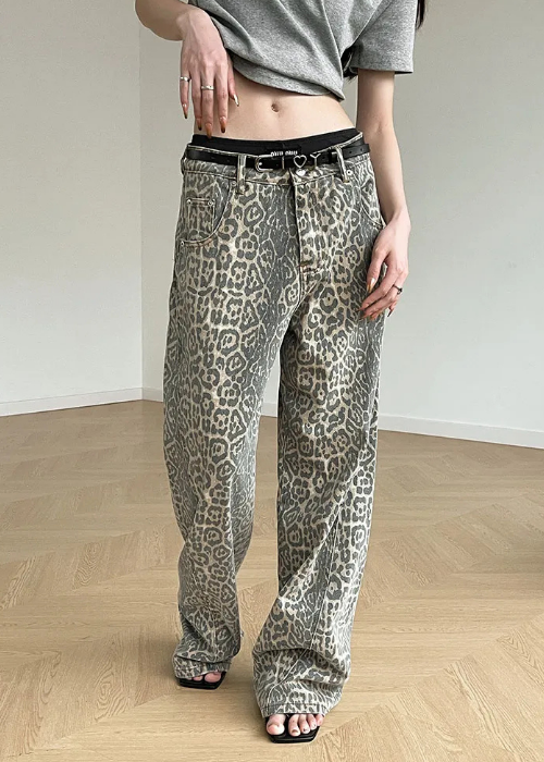 AtomicLook® Oversize Leopard Jeans