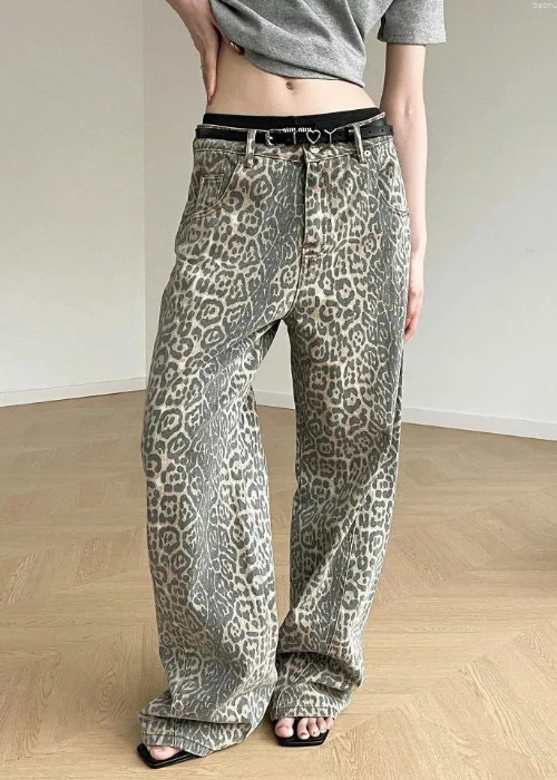 AtomicLook® Oversize Leopard Jeans